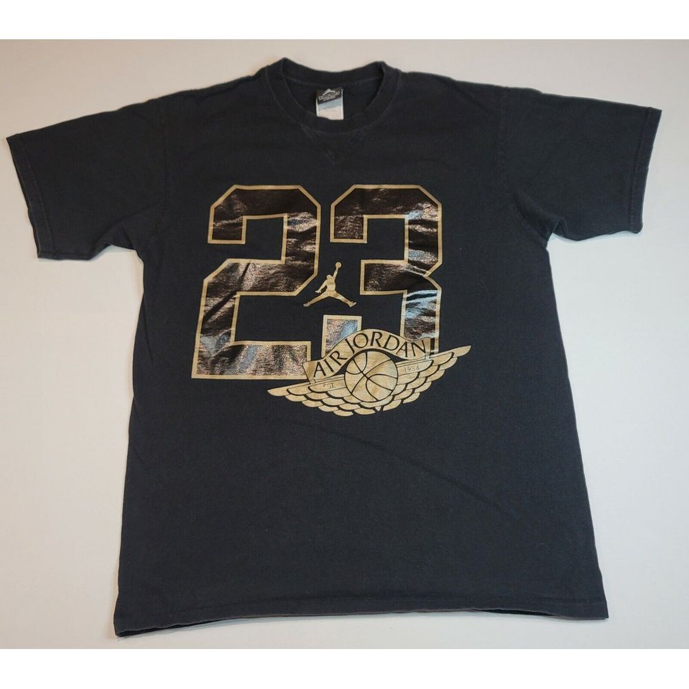 Nike Air Jordan‎ T-Shirt Men's Size M. Vintage Gold Wing NBA Tee.